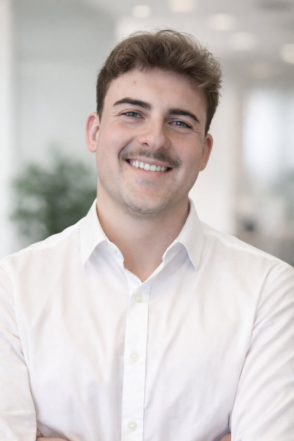 Santiago Payá de la Cruz — Founder & CEO of Connectia